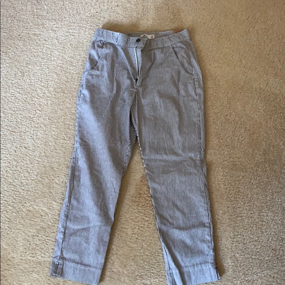 Hollister pants NWT size M excellent condition